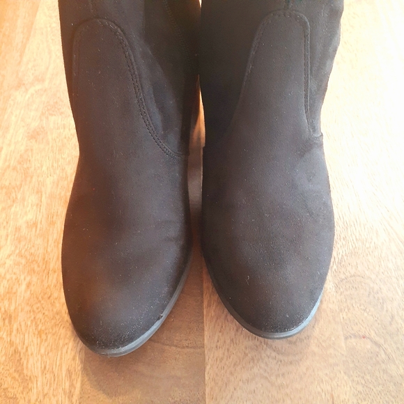 Wide Calf/Wide Width Over-The-Knee Black Boots - Picture 2 of 12